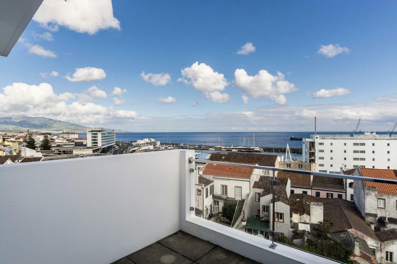 Apartment Market Place
